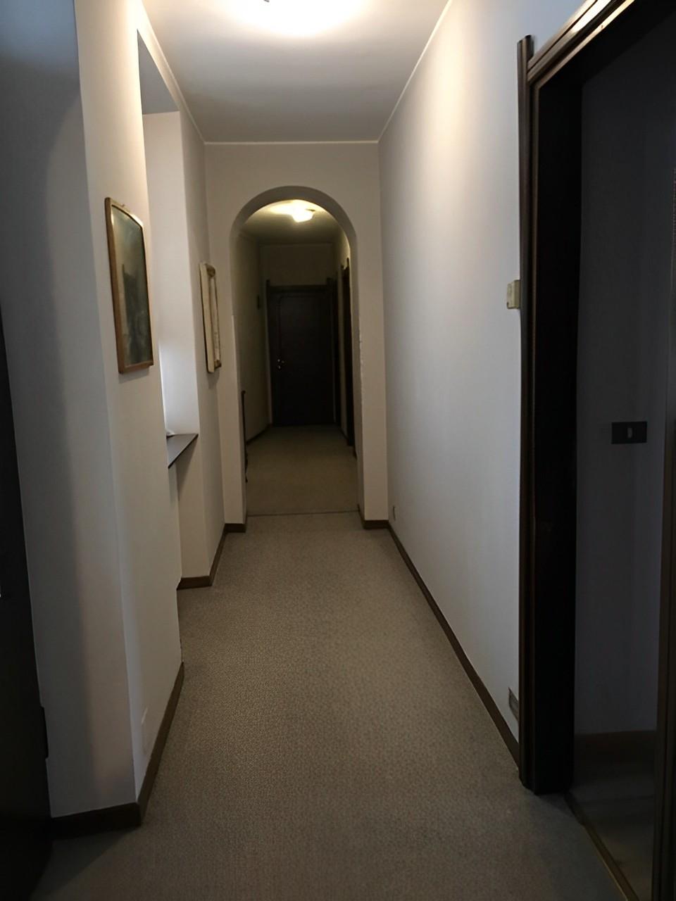 immobile CAMERE ALBERGO IN VENDITA ALL'ASTA IN VIA CAVALLOTTI, LOVERE (BG) - 2