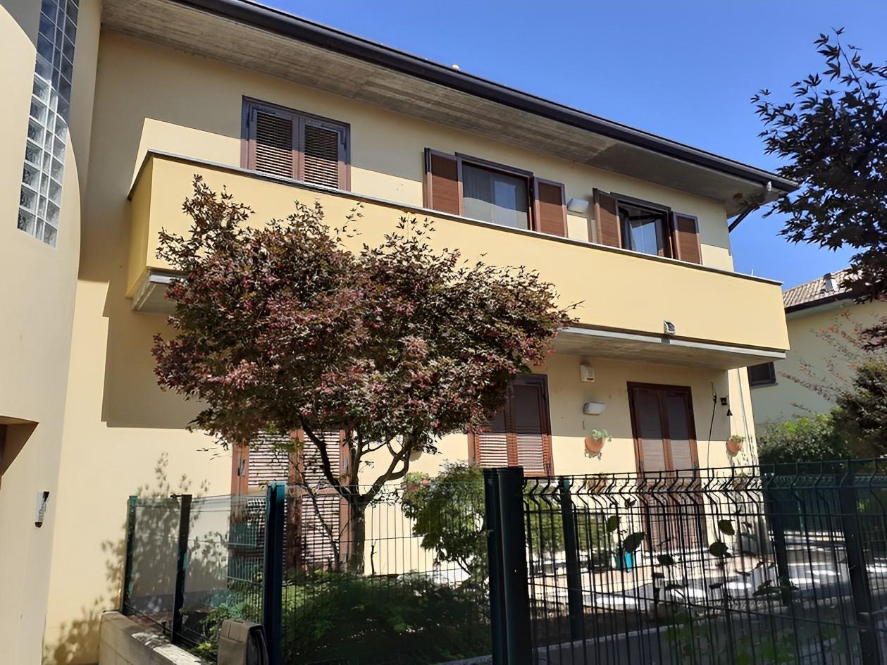 immobile TRILOCALE IN VENDITA ALL'ASTA IN VIA M.LUTHER KING, CASSOLNOVO (PV) - 1