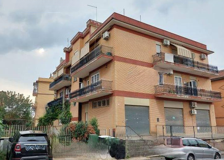 immobile BILOCALE IN ASTA IN VIA V. TURRI, ROMA (RM) - 1
