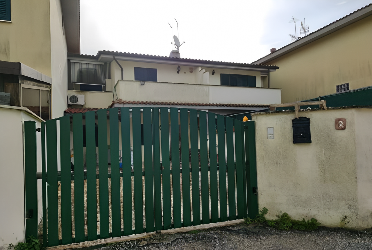 immobile VILLETTA IN ASTA CON PORTICO IN VIA V. MONTI, ANZIO (RM) - 1