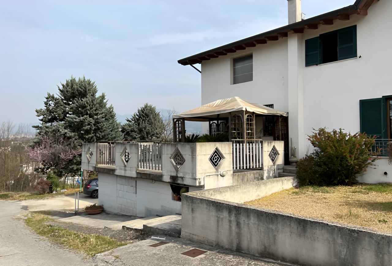 immobile BIFAMILIARE IN VENDITA ALL'ASTA IN VIA CASINO FRANCHI, VEROLI (FR) - 1