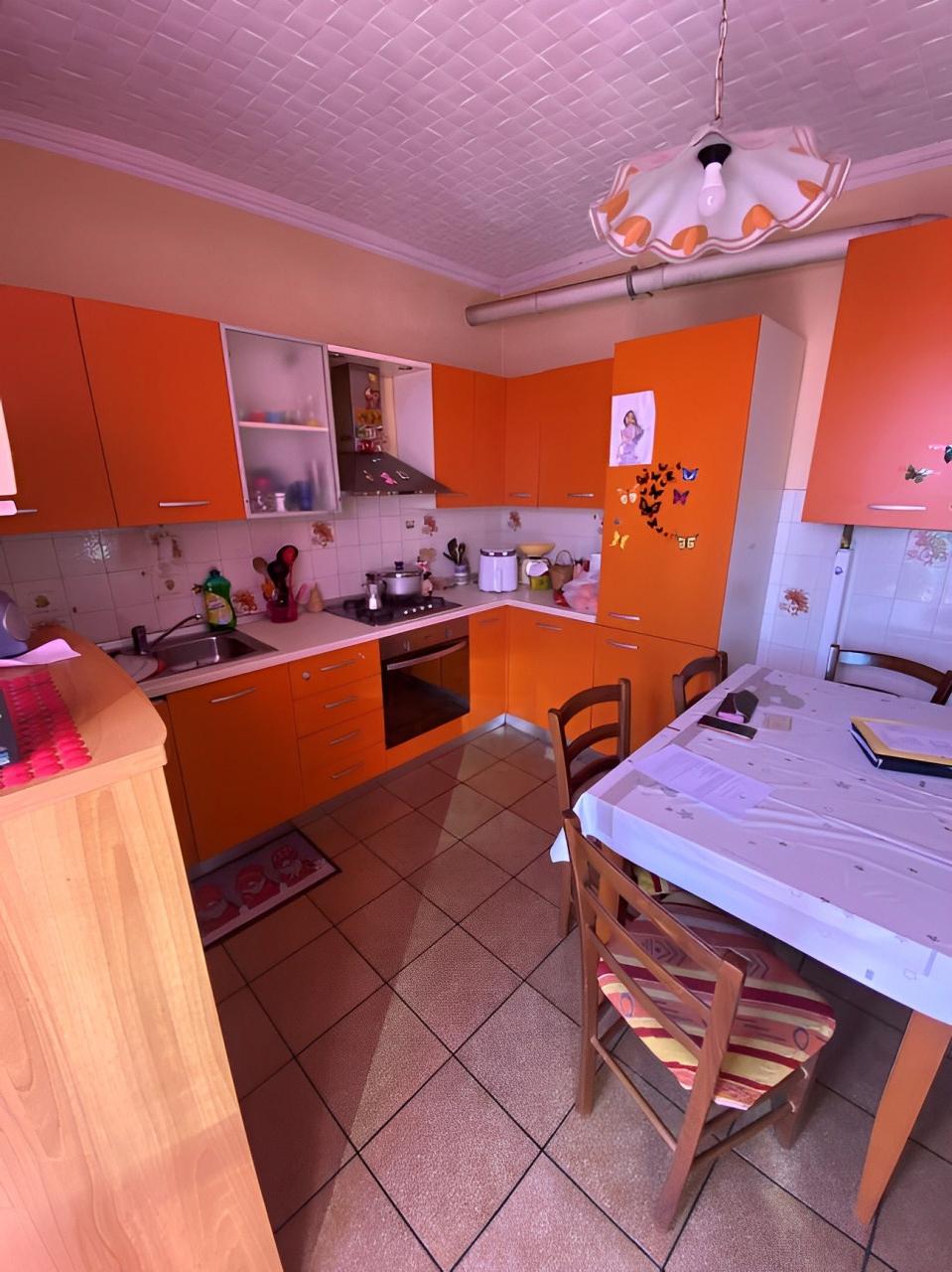 immobile TRILOCALE IN VENDITA ALL'ASTA IN VIA G. CARDUCCI, SANTHIA' (VC) - 2