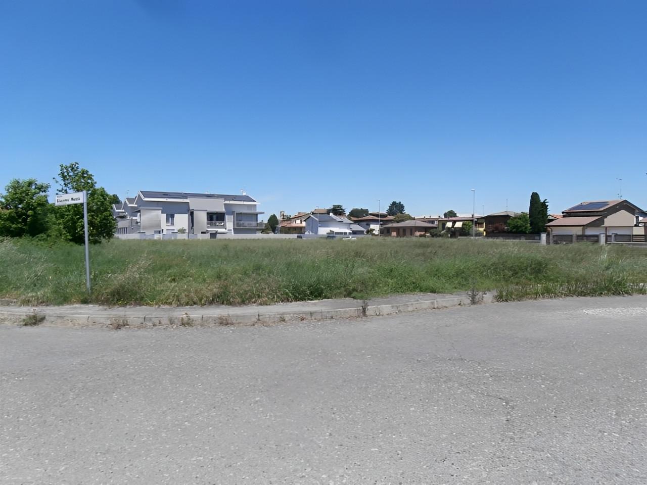 immobile AREE EDIFICABILI IN VENDITA ALL'ASTA IN VIALE VENETO, CODOGNO (LO) - 2