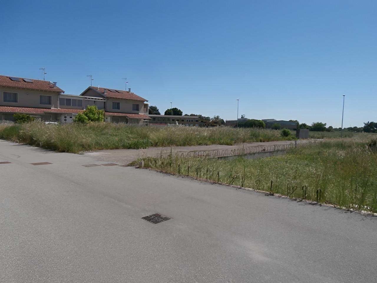 immobile AREE EDIFICABILI IN VENDITA ALL'ASTA IN VIALE VENETO, CODOGNO (LO) - 4