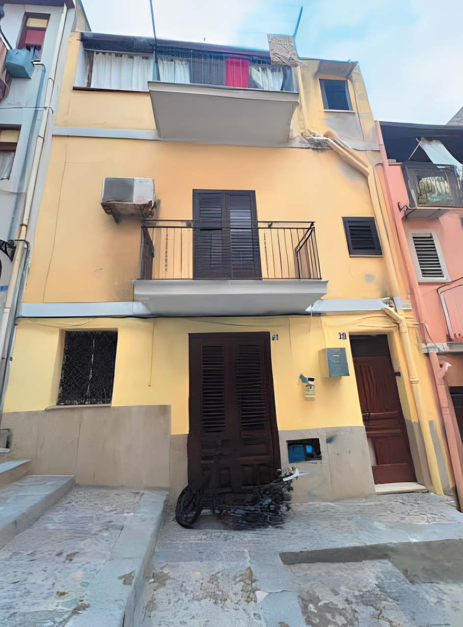 immobile PALAZZO IN VENDITA ALL'ASTA IN VIA FIRENZE, CARINI (PA) - 1