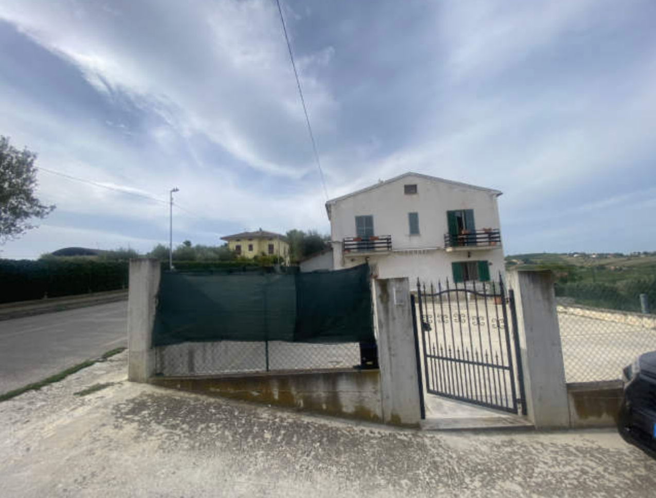 immobile CASA SINGOLA IN VENDITA ALL'ASTA IN CONTRADA S.GIUSEPPE, CONTROGUERRA (TE) - 1