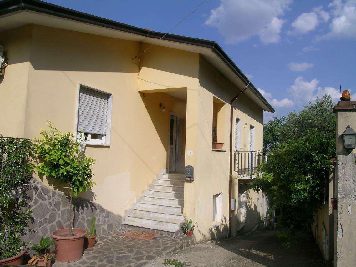 immobile Casa indipendente con garage all'asta a San Nazzaro - 2