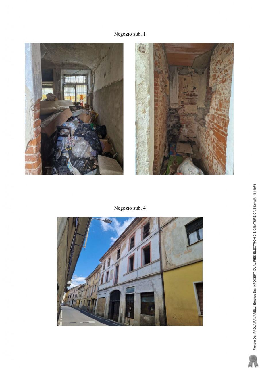immobile Negozio da ristrutturare all'asta in centro a Fara Novarese - 2