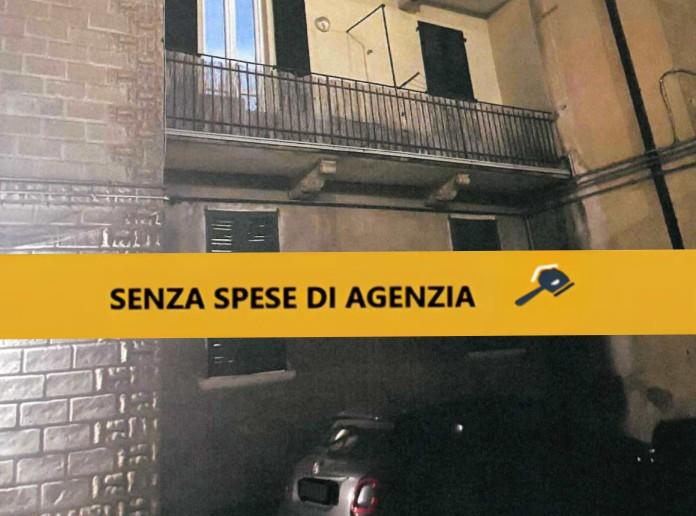immobile Bilocale storico con cantina all'asta a Cantù - 1