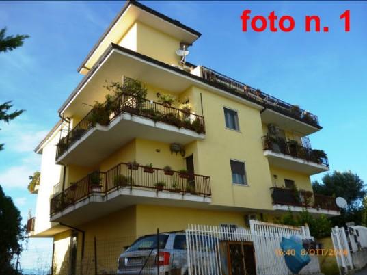 immobile Appartamento panoramico con balconi all'asta a Mendicino - 2