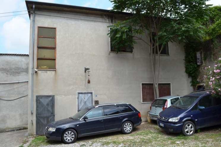 immobile Negozio con abitazione da ristrutturare all'asta a Roncà - 3