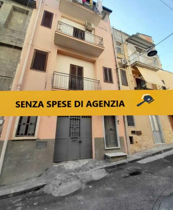 immobile Autorimessa ampia con doppio posto all'asta a Lentini - 1