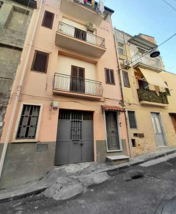 immobile Autorimessa ampia con doppio posto all'asta a Lentini - 2