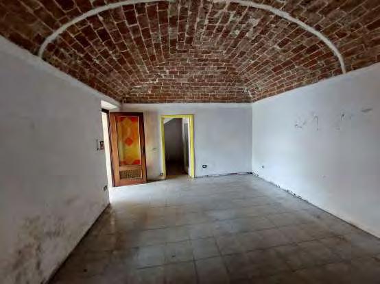 immobile Compendio plurifunzionale con garage all'asta a Crova (VC) - 3