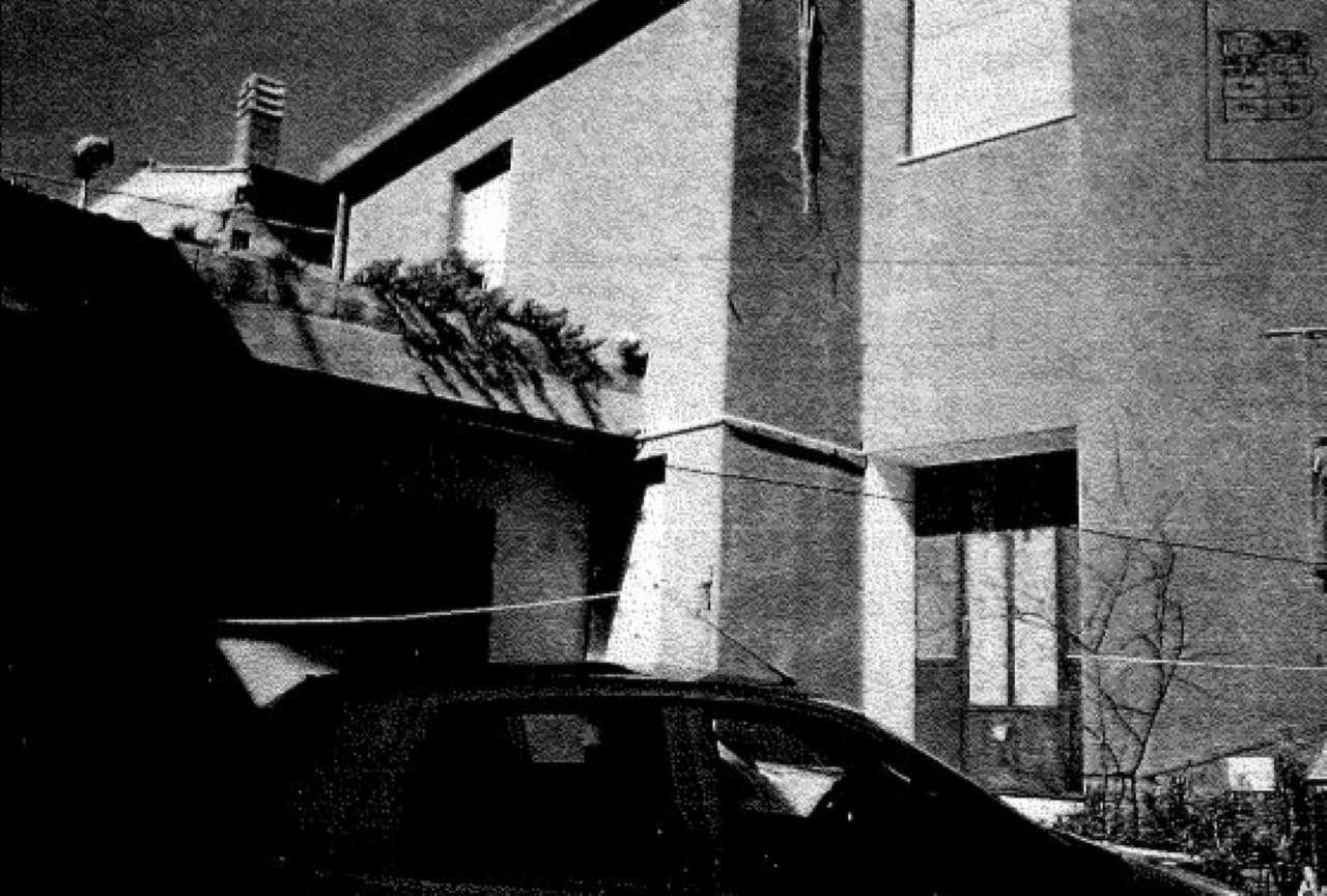 immobile GRANDE APPARTAMENTO CON CORTILE ALL'ASTA IN VIA CONVENTO, GENONI (SU) - 5