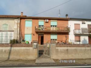 immobile CASA A DUE PIANI CON GIARDINO ALL'ASTA IN VIA RIVIERA, FRAZ.RUNZI, BAGNOLO DI PO (RO) - 1