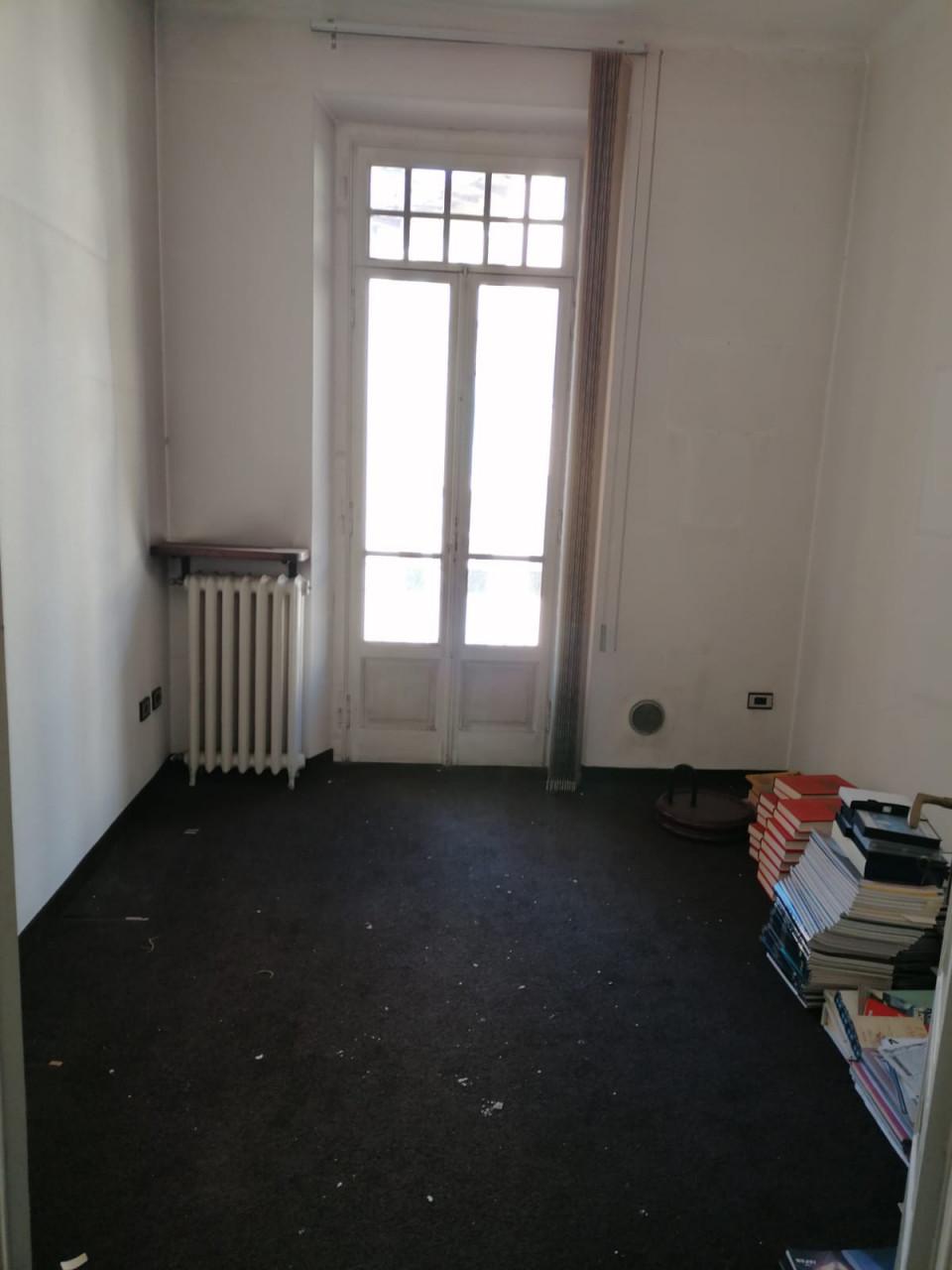 immobile GRANDE APPARTAMENTO ALL'ASTA IN VIA PIAVE, VARESE (VA) - 4