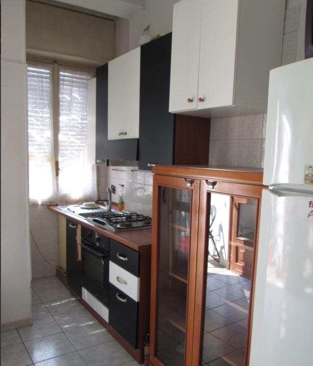 immobile BILOCALE CON CANTINA ALL'ASTA IN VIA CHATILLON, TORINO (TO) - 3