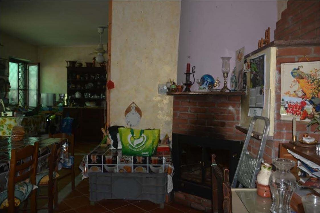 immobile ABITAZIONE CON MAGAZZANI E TERRENI ALL'ASTA IN VIA RONCHI, RIVAROSSA (TO) - 2