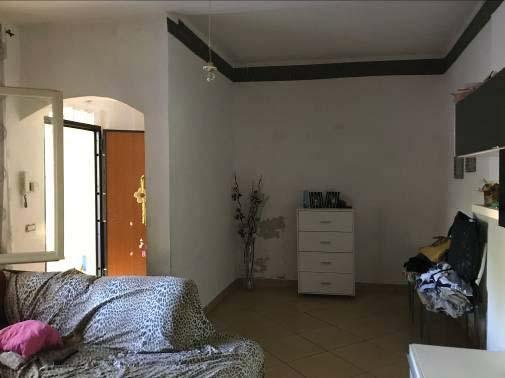 immobile CASA INDIPENDENTE SU DUE PIANI CON BOX ALL'ASTA IN VIA VOLTA, BUSCATE (MI) - 2