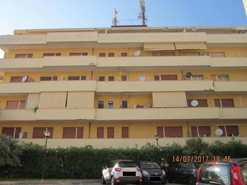 immobile QUADRILOCALE ALL'ASTA IN VIA NAZIONALE ADRIATICA NORD, PESCARE (PE) - 2