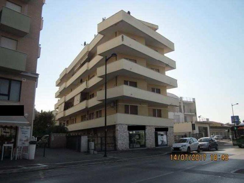immobile QUADRILOCALE ALL'ASTA IN VIA NAZIONALE ADRIATICA NORD, PESCARE (PE) - 3