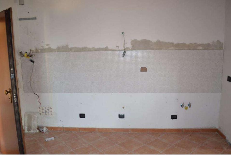 immobile MONOLOCALE MANSARDATO CON BOX E CANTINA ALL'ASTA IN REGIONE PRALUNGO, LA CASSA (TO) - 2