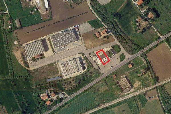 planimetria MAGAZZI CON PARCHEGGIO E CORTILE ALL'ASTA IN VIA RIPOLI, GIULIANOVA (TE) - 1