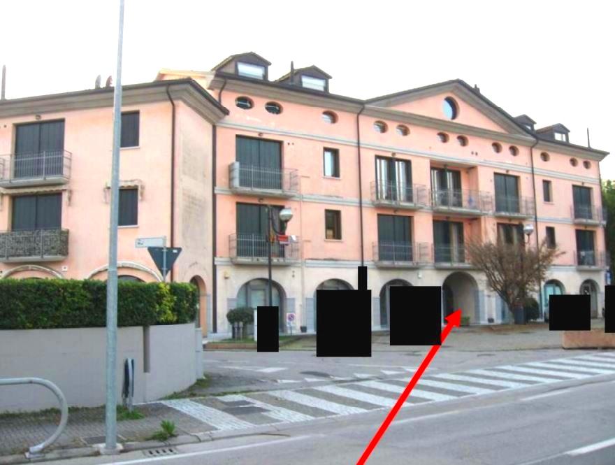 immobile TRILOCALE CON BOX E CANTINA ALL'ASTA IN VIA FELTRINA CENTRO, MONTEBELLUNA (TV) - 1