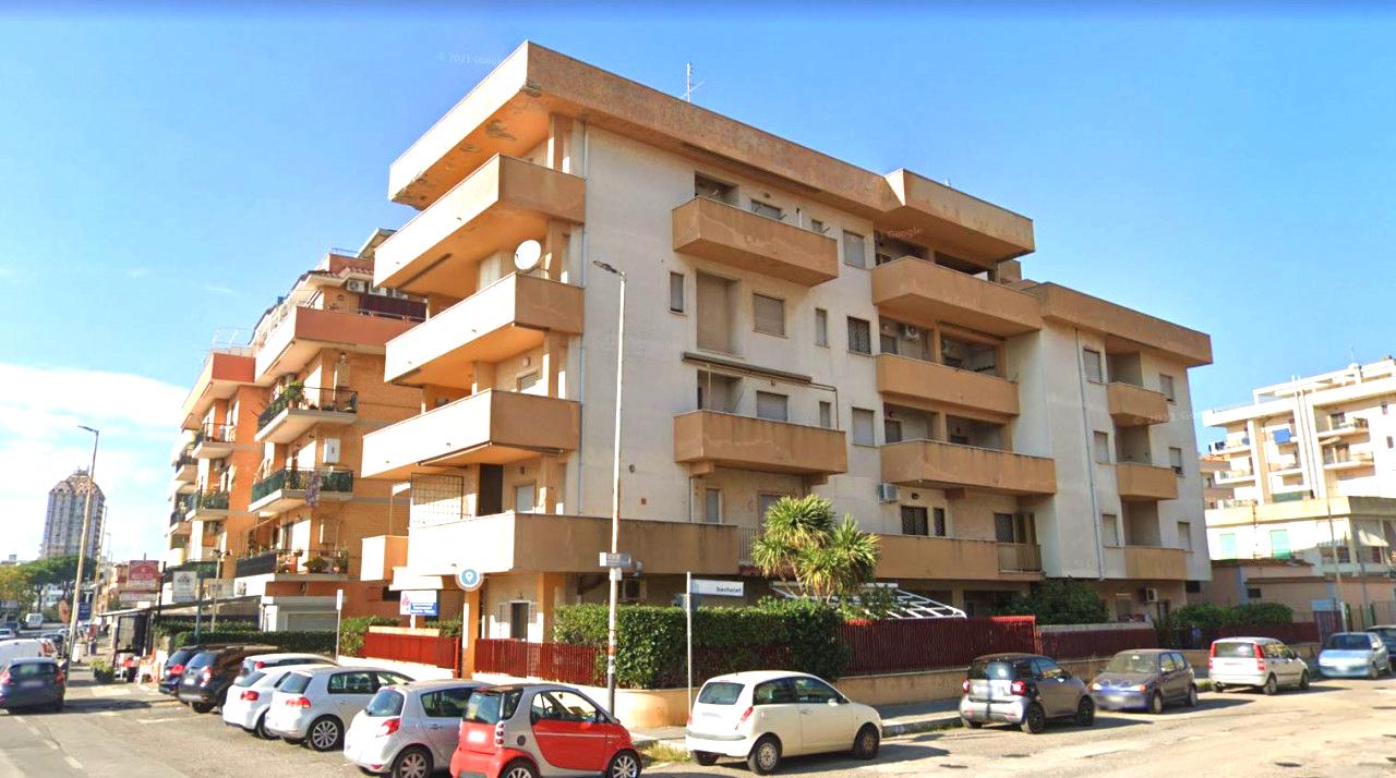 immobile SEI CANTINE ALL'ASTA IN VIA BACHELET, NETTUNO (RM) - 1