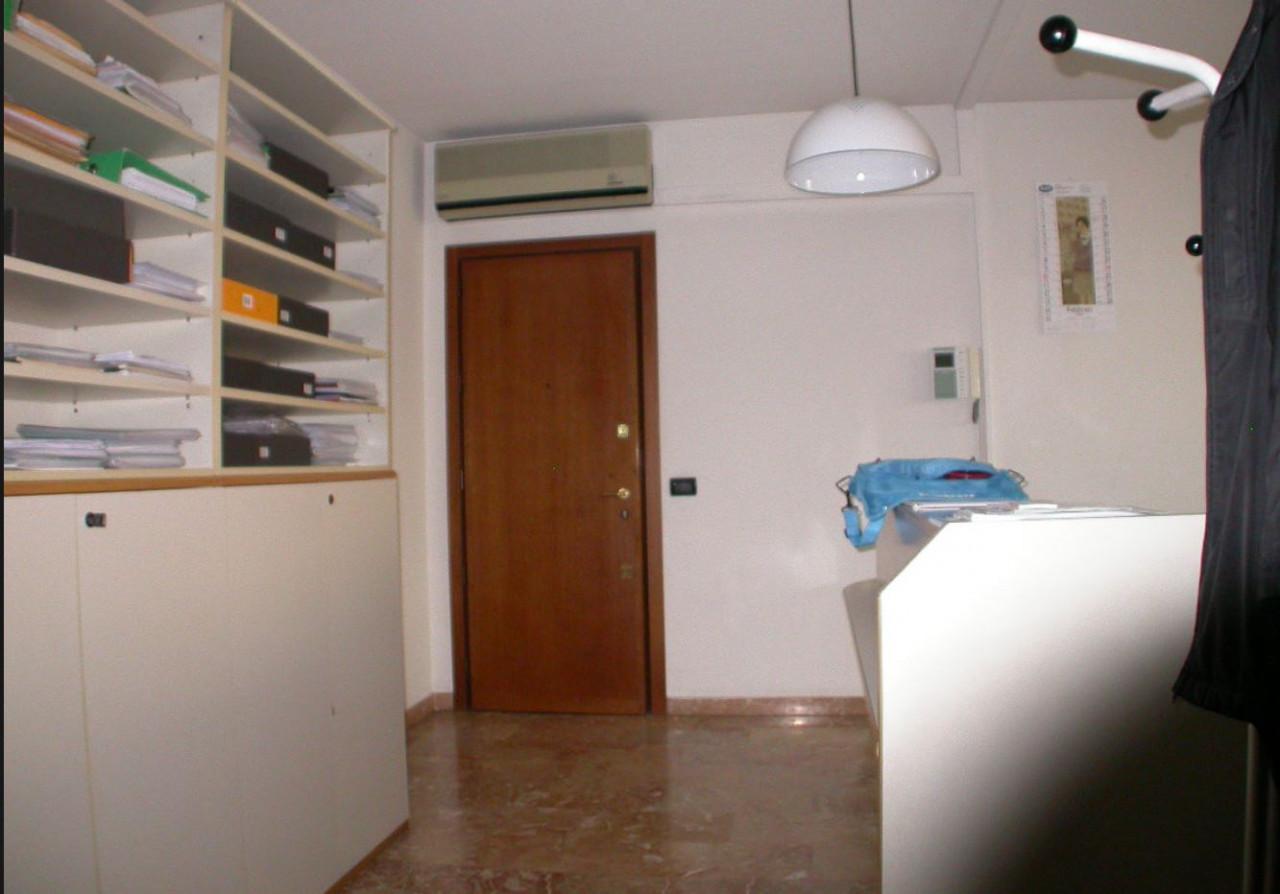 immobile UFFICIO CON BOX ALL'ASTA IN VIA KENNEDY, ARZIGNANO (VI) - 4