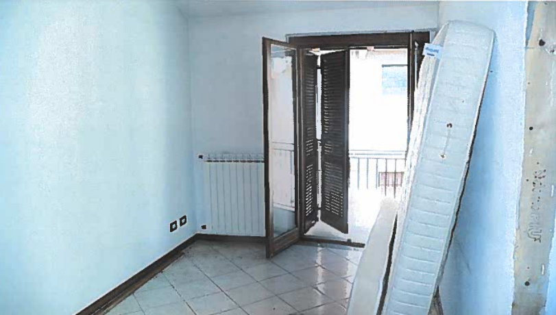 immobile BILOCALE SU TRE LIVELLI CON ACCESSORI ALL'ASTA IN VIA TRENTO, LIMBIATE (MB) - 4