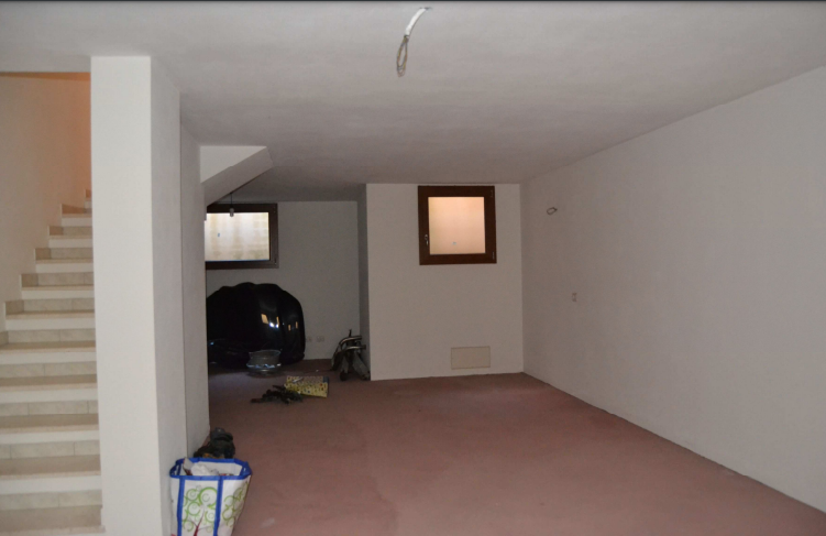 immobile AMPIO BILOCALE CON ACCESSORI ALL'ASTA IN VIA SANT'ANNA, OLBIA (SS) - 5
