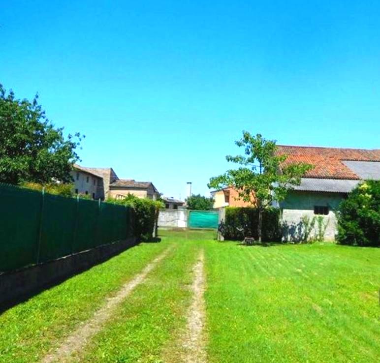immobile TERRENO RESIDENZIALE ALL'ASTA IN PIAZZA MAGGIORE, CAMINO AL TAGLIAMENTO (UD) - 1