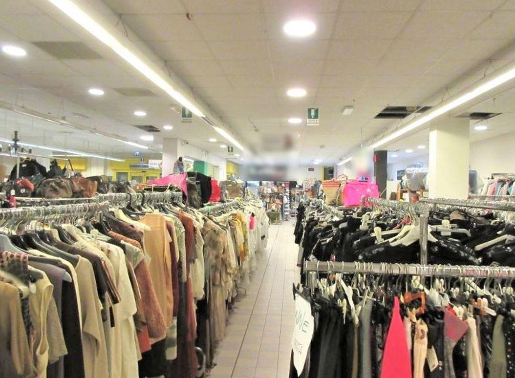 immobile LOCALE COMMERICALE CON PARCHEGGIO ALL'ASTA IN VIA FONTANA DELL'OSTE, COLLEFERRO (RM) - 1