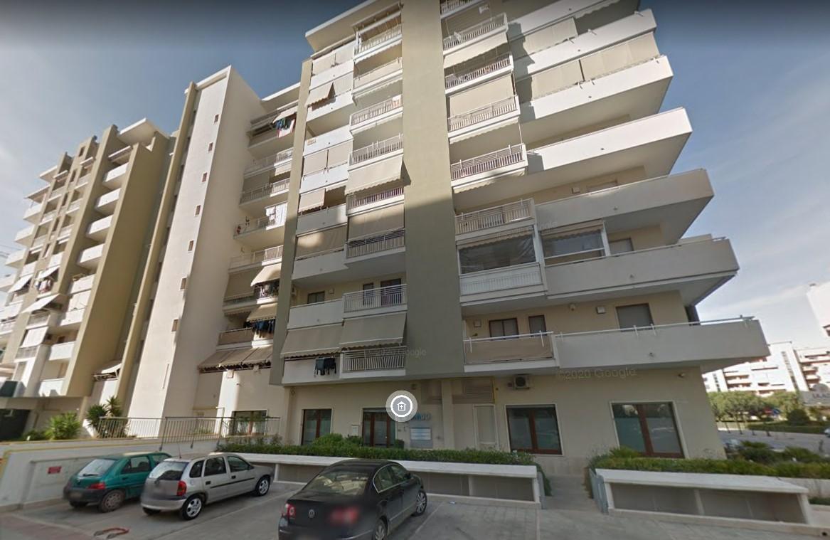immobile POSTO AUTO ALL'ASTA IN VIA PAOLO RICCI, BARLETTA (BT) - 3
