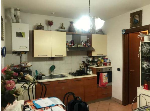 immobile TRILOCALE CON SOFFITTA IN CORTE ALL'ASTA IN VIA MICHELE NOVARO, AFFORI, MILANO (MI) - 2