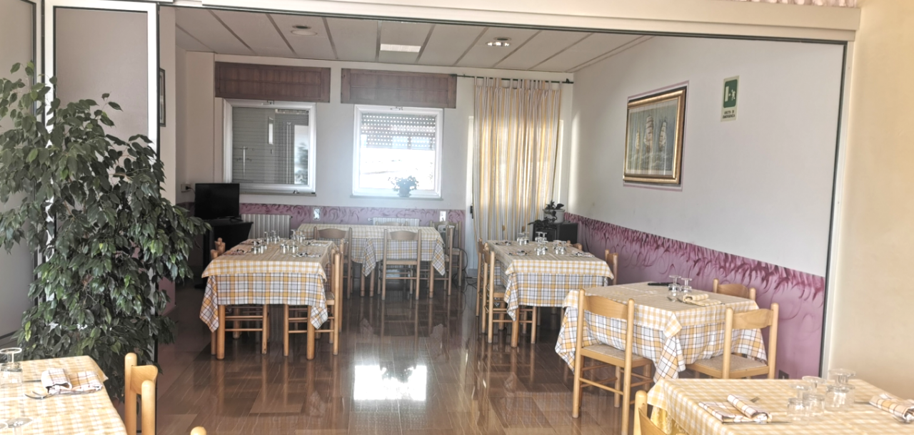 immobile ALBERGO ALL'ASTA IN CONTRADA CALDA, LATRONICO (PZ) - 2