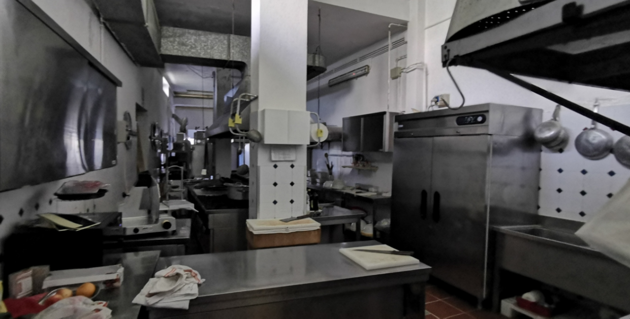 immobile ALBERGO ALL'ASTA IN CONTRADA CALDA, LATRONICO (PZ) - 4