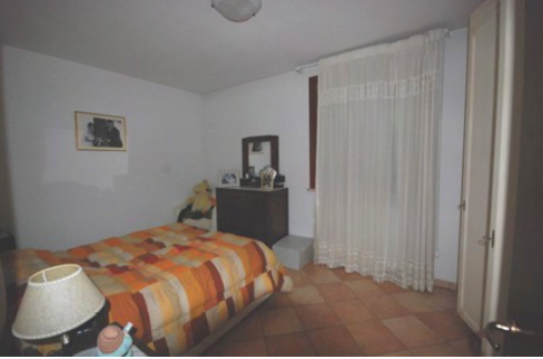 immobile TRILOCALE ALL'ASTA CON ACCESSORI IN VIA DEL SALTECCHIO, ROCCASTRADA (GR) - 3