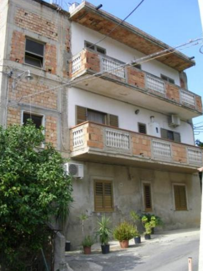 immobile TRILOCALE ALL'ASTA IN CONTRADA ASPARELLA, REGGIO CALABRIA (RC) - 1