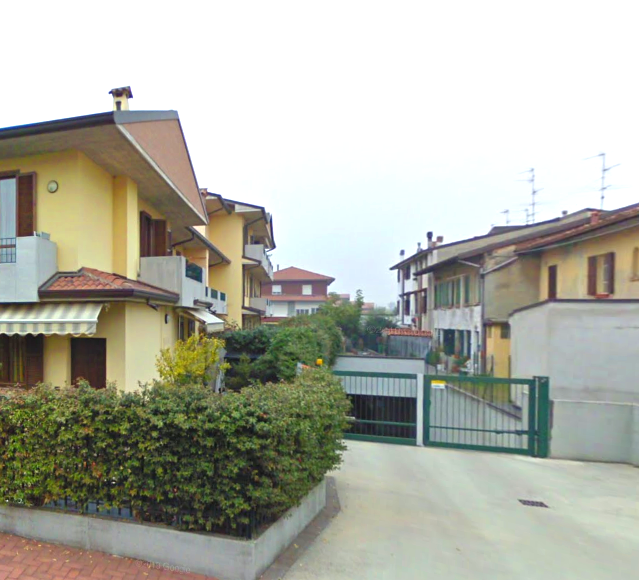 immobile AMPIO TRILOCALE MULTIACCESSORIATO ALL'ASTA IN VIA FONTANA, OSIO SOPRA (BG) - 3