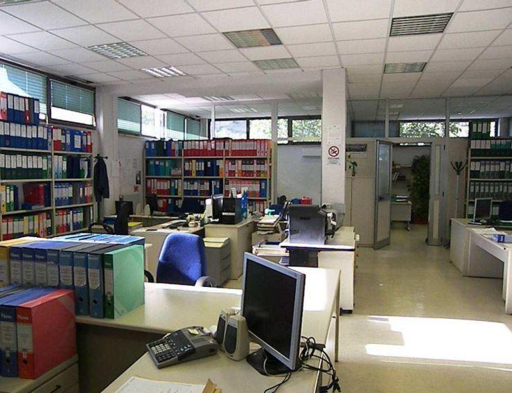 immobile AMPIO UFFICIO ALL'ASTA IN VIA DIOCLEZIANO, LOCALITÀ TOIANO, POZZUOLI (NA) - 3