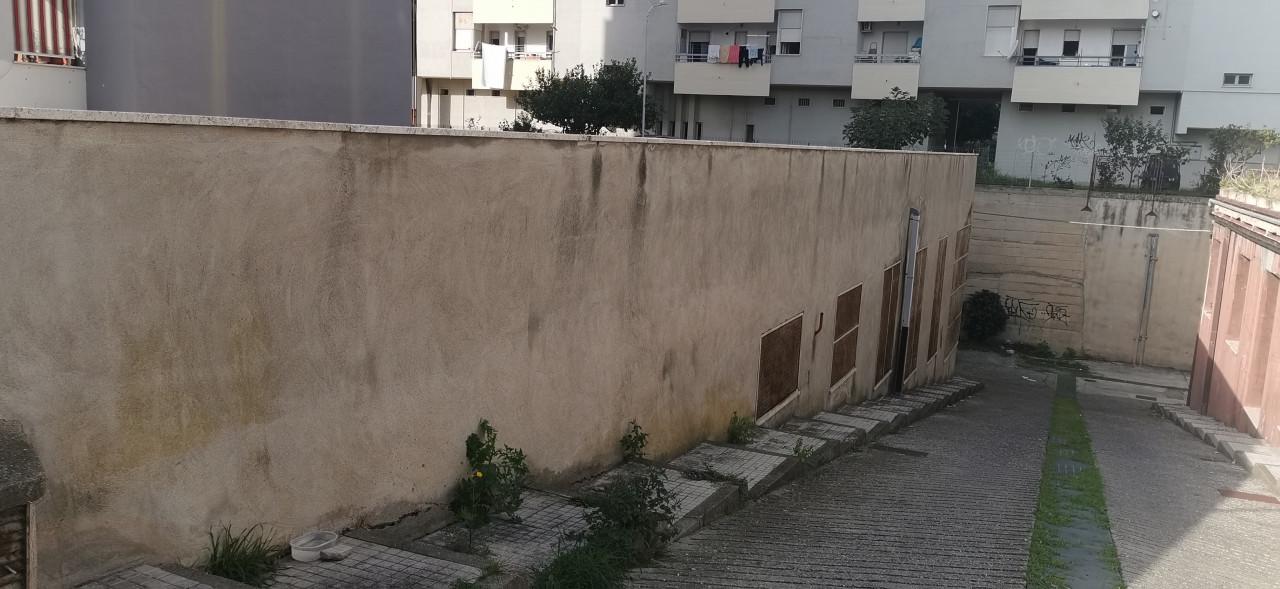immobile DEPOSITO CON LASTRICO SOLARE ALL'ASTA IN VIA MONGINEVRO, POLICORO (MT) - 5