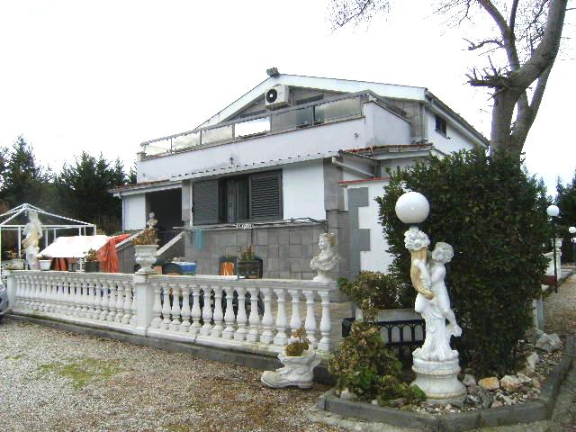 immobile VILLA UNIFAMILIARE ALL'ASTA IN VIA ASCOLI SATRIANO KM. 6, FOGGIA (FG) - 1