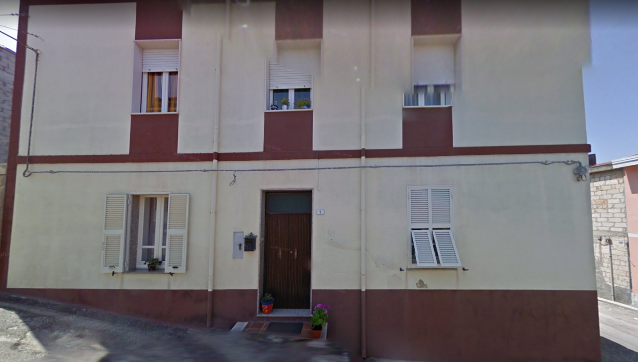 immobile CASA SINGOLA ALL'ASTA CON ACCESSORI IN VIA CATTANEO, SENNORI (SS) - 1