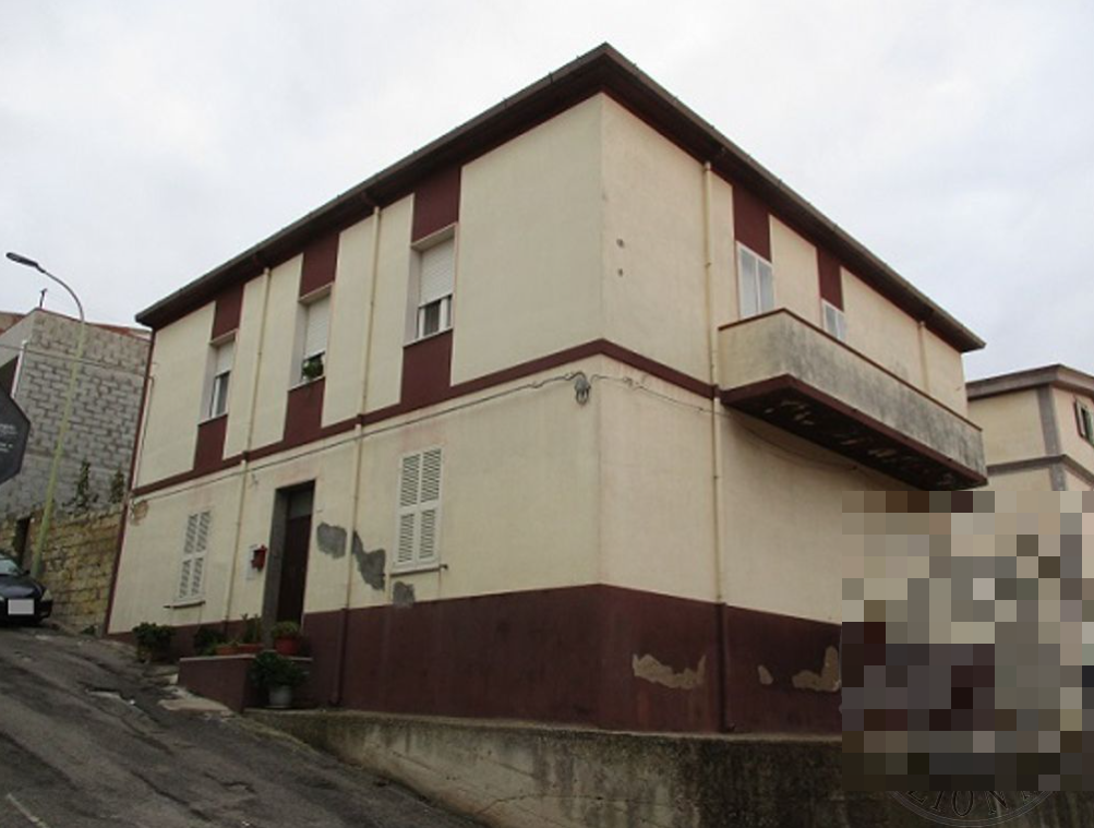 immobile CASA SINGOLA ALL'ASTA CON ACCESSORI IN VIA CATTANEO, SENNORI (SS) - 3