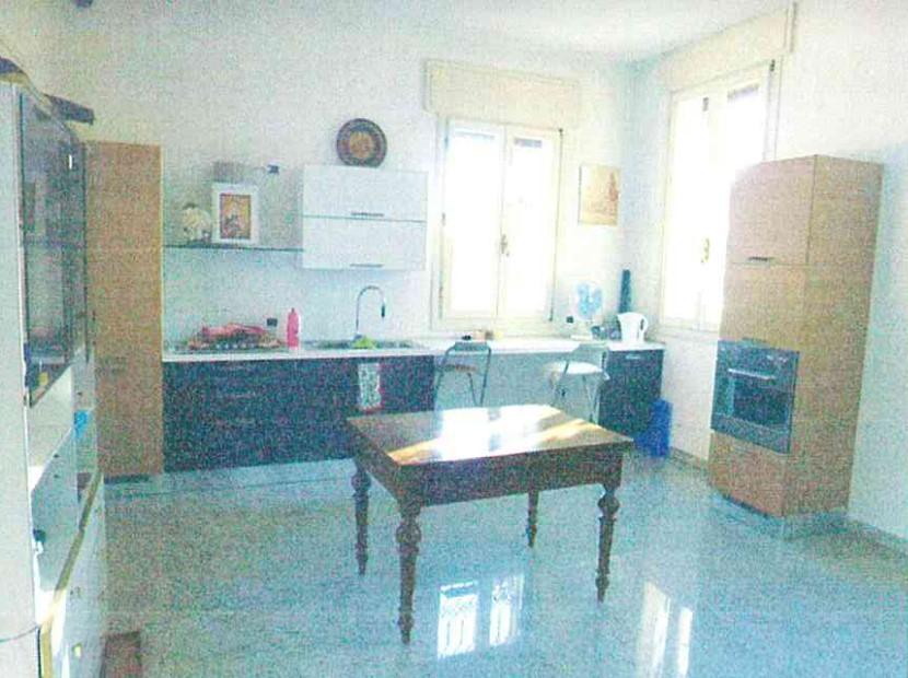 immobile AMPIA VILLA ALL'ASTA IN VIA XXIV MAGGIO, MONTEBELLUNA (TV) - 4