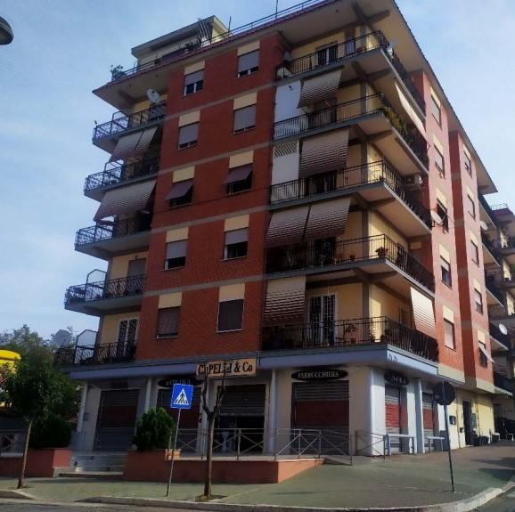 immobile UFFICIO CON MAGAZZINO ALL'ASTA IN VIA GIOSUE' CARDUCCI, APRILIA (LT) - 5