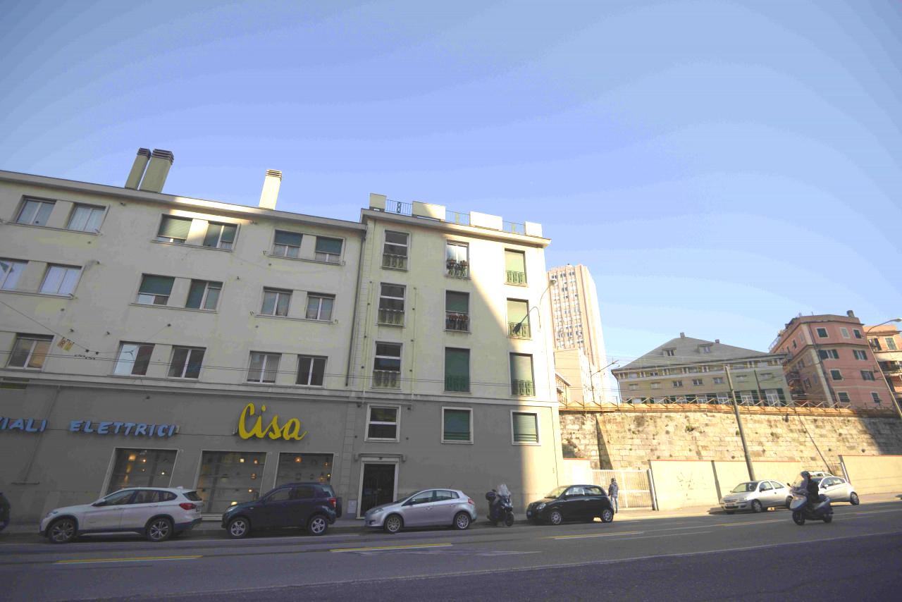 immobile UFFICIO ALL'ASTA CON POSTO AUTO IN VIA DI FRANCIA, GENOVA (GE) - 2